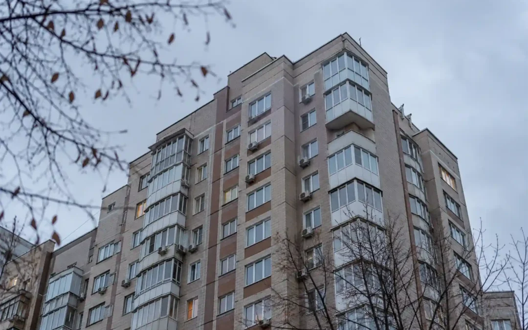 Вікна на верхньому поверсі: як підібрати під вітер і мороз